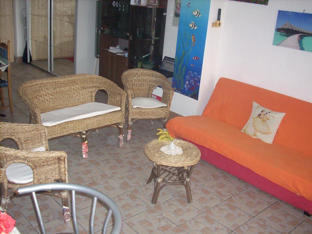 Beb I Delfini Di Casa Paola Bed & Breakfast มาสคาลิ ภายนอก รูปภาพ