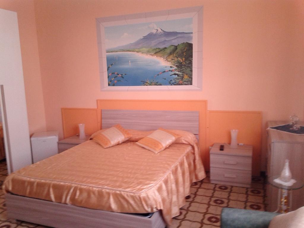 Beb I Delfini Di Casa Paola Bed & Breakfast มาสคาลิ ภายนอก รูปภาพ