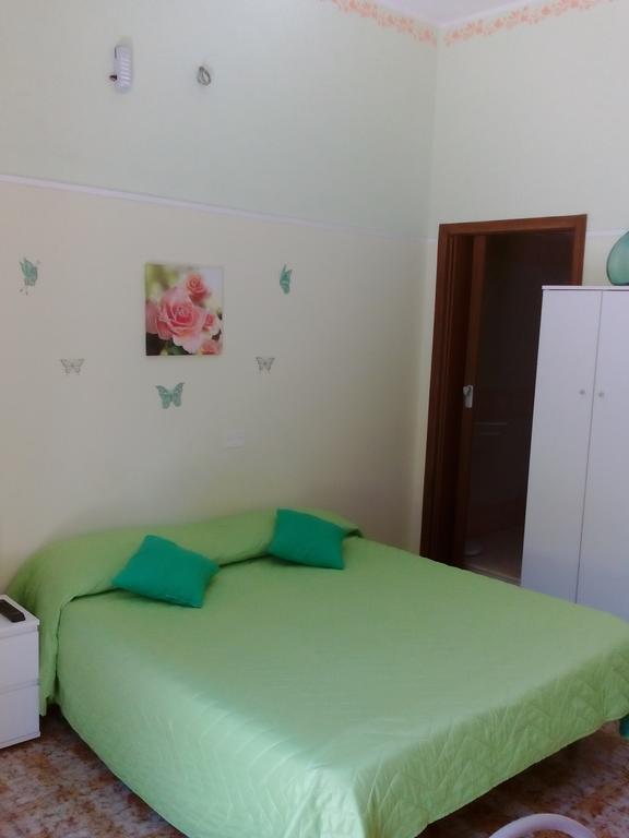 Beb I Delfini Di Casa Paola Bed & Breakfast มาสคาลิ ภายนอก รูปภาพ