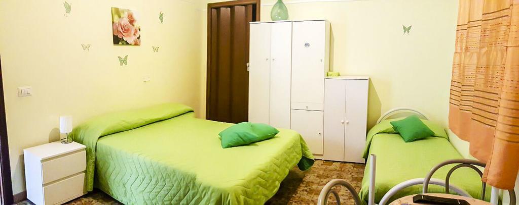 Beb I Delfini Di Casa Paola Bed & Breakfast มาสคาลิ ภายนอก รูปภาพ