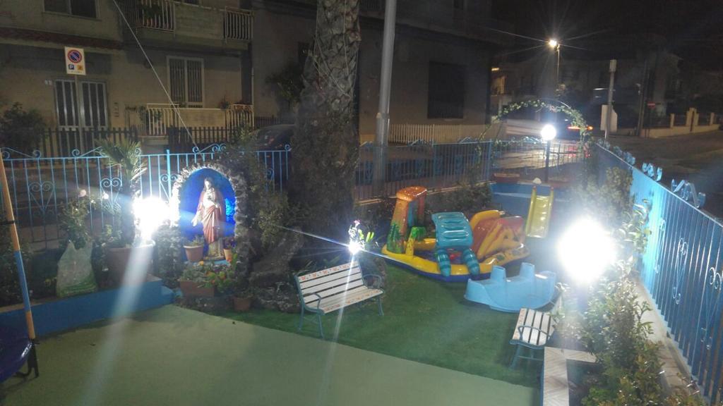Beb I Delfini Di Casa Paola Bed & Breakfast มาสคาลิ ภายนอก รูปภาพ